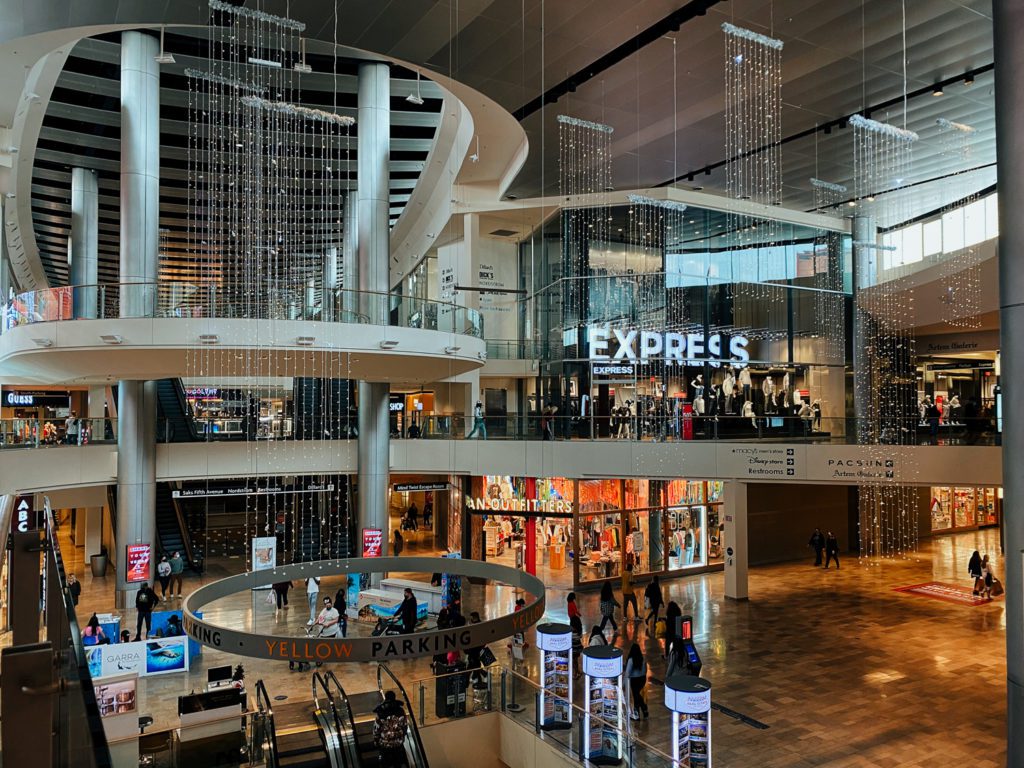 Fashion Show Mall - Express